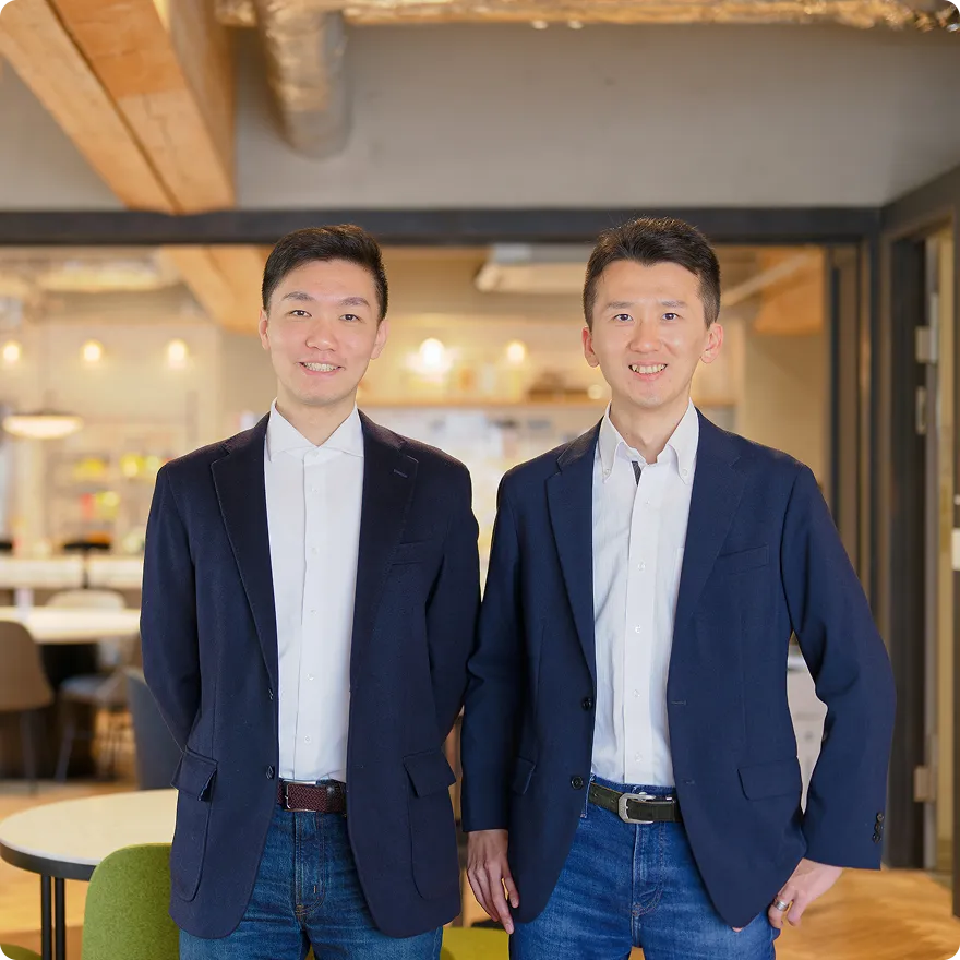 代表取締役CEO 白圡 聡志 代表取締役CFO 蒋 詩豪
